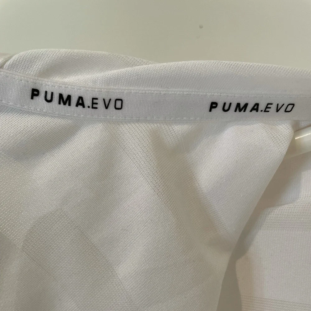Puma White Lightweight Full-Zip Jacket - Picture 7 of 7
